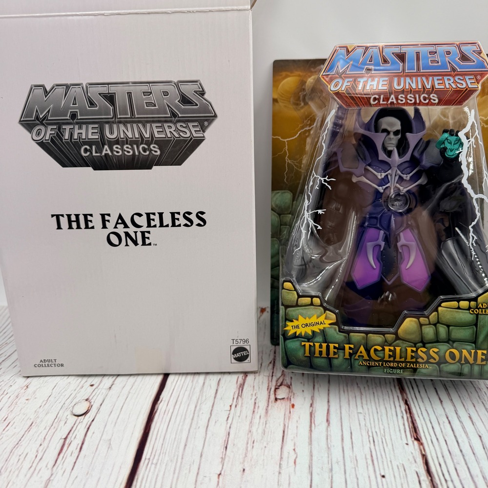 Mattel Masters of the Universe Classics The Faceless One Figure T5796 2010